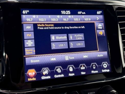 Used 2020 Jeep Grand Cherokee Laredo image 19