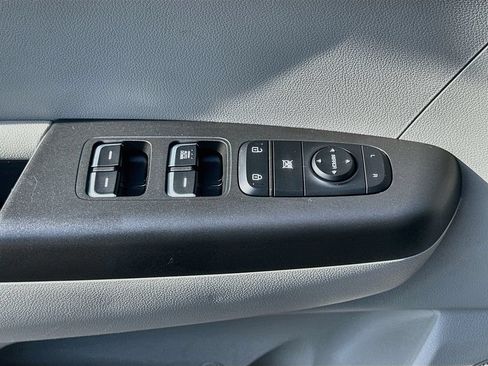 Used 2021 Kia Sportage LX FWD image 17