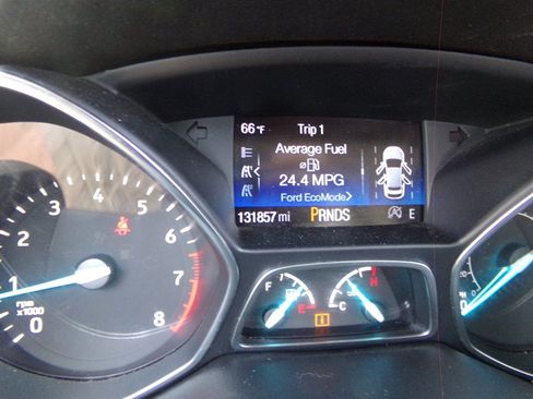 Used 2017 Ford Escape Titanium w/ Equipment Group 301A AWD/4WD image 36