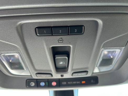 Used 2021 Chevrolet Silverado 1500 LT w/ Texas Edition Plus image 10