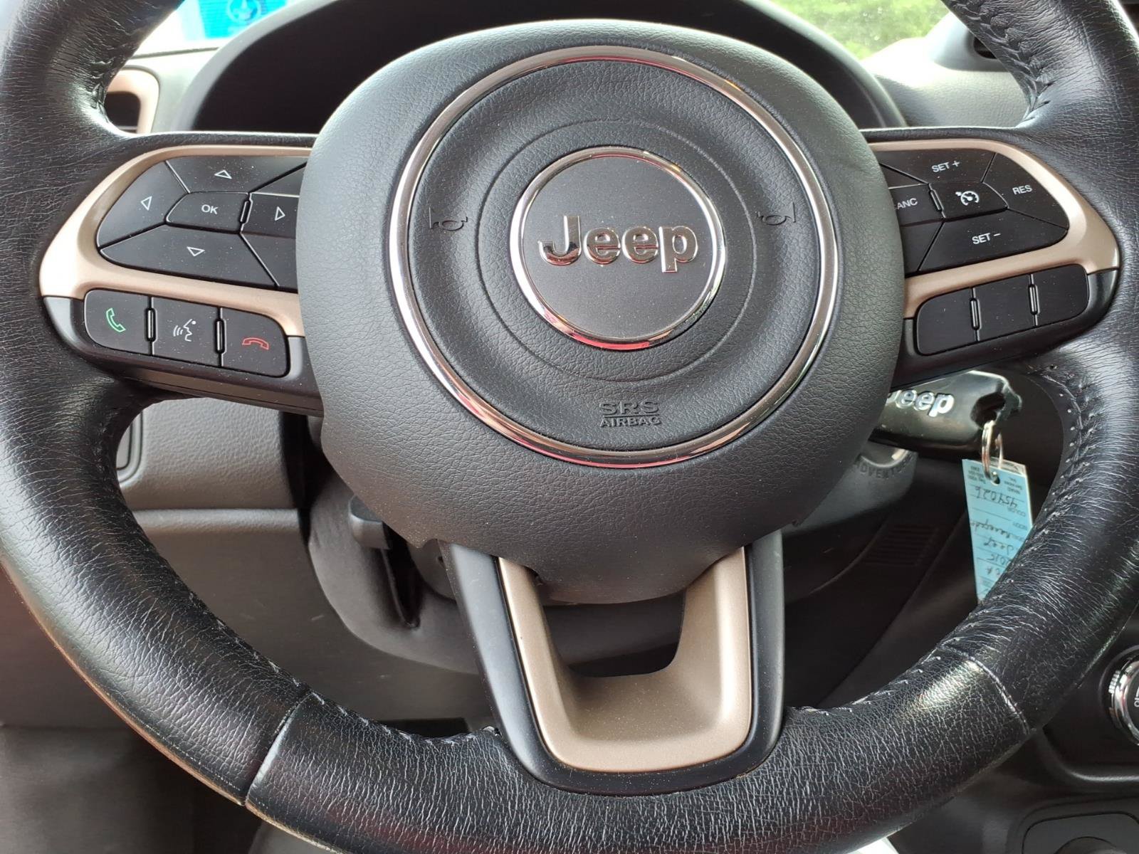 Used 2015 Jeep Renegade Latitude AWD/4WD image 10