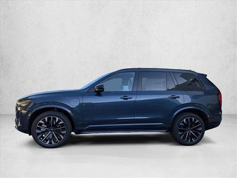 New 2026 Volvo XC90 T8 Ultra w/ Lounge Package image 3