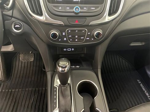 Used 2019 Chevrolet Equinox Premier image 21