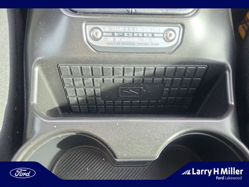 Used 2022 Ford Bronco Badlands image 34