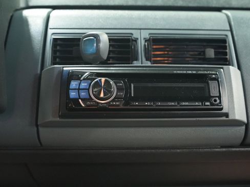 Used 1988 Chevrolet Silverado 1500 2WD Regular Cab image 37