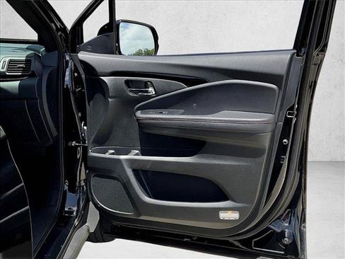 Used 2024 Honda Ridgeline Black Edition image 18