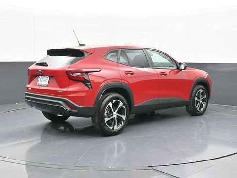 New 2026 Chevrolet Trax RS w/ Driver Confidence Package FWD image 10