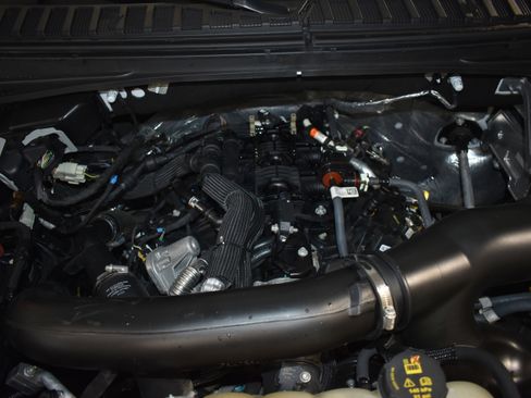 Used 2024 Ford Expedition Limited image 37