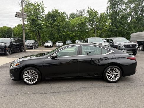 Used 2020 Lexus ES 300h w/ Accessory Package 2 FWD image 5