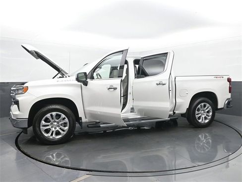 Used 2025 Chevrolet Silverado 1500 LTZ image 55