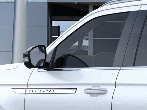 New 2026 Lincoln Navigator L Reserve AWD/4WD image 20