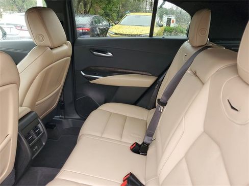 Used 2024 Cadillac XT4 Premium Luxury image 31