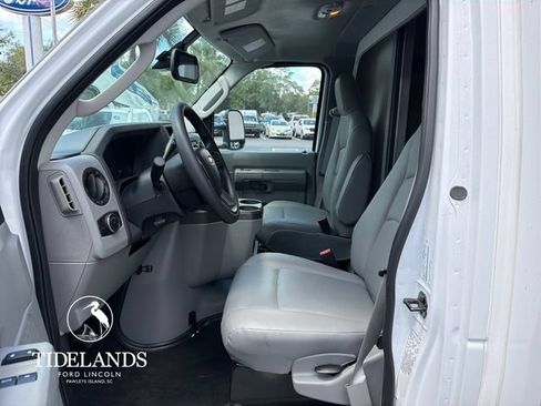 New 2027 Ford E-450 and Econoline 450 Super Duty w/ Power Equipment Group RWD image 11