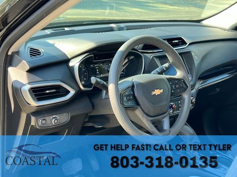 Used 2023 Chevrolet TrailBlazer LS image 5