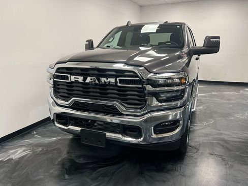Used 2025 RAM 2500 Big Horn image 3