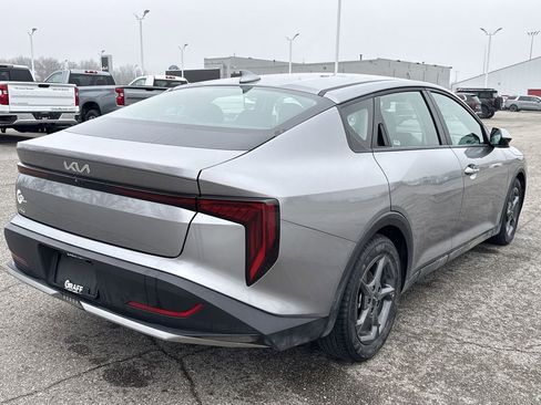 Used 2025 Kia K4 LXS image 8