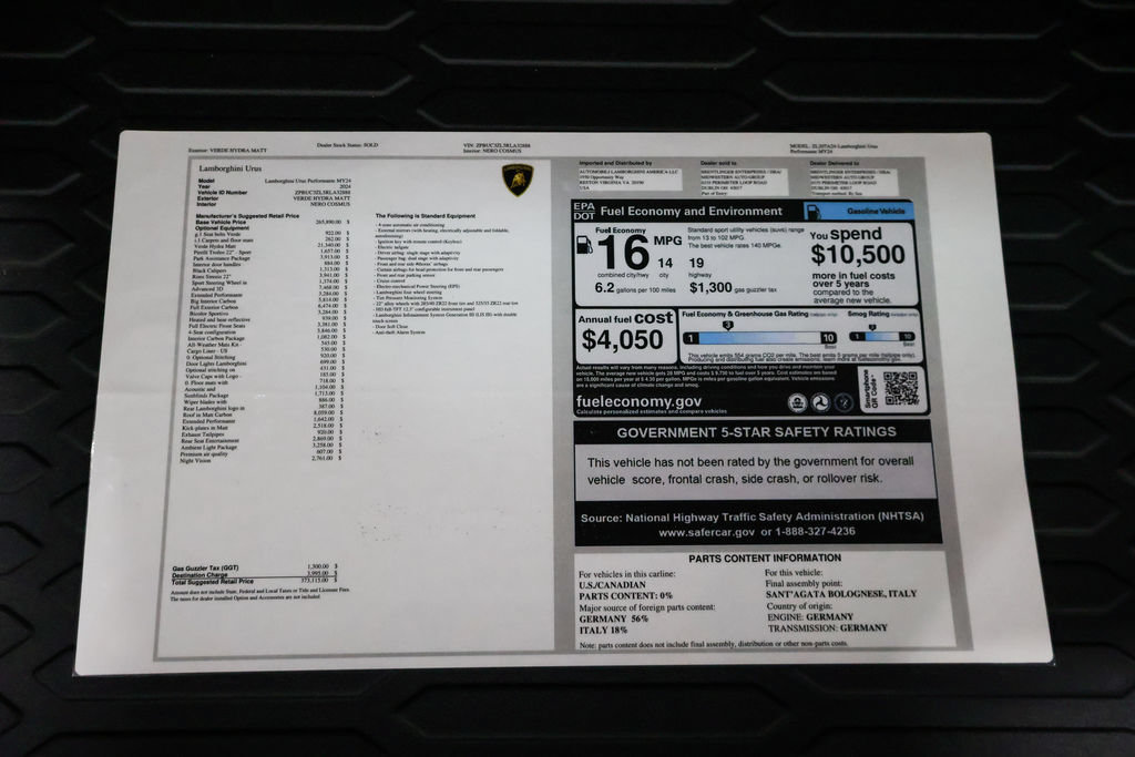 Used 2024 Lamborghini Urus Performante AWD/4WD image 70