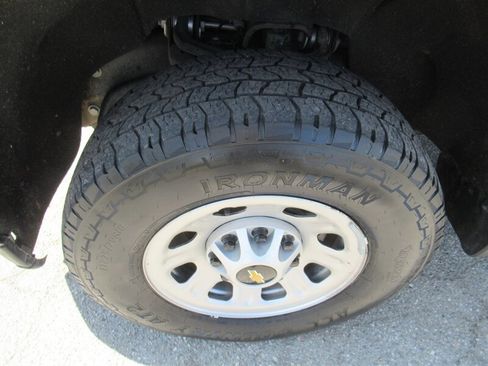 Used 2021 Chevrolet Silverado 2500 W/T image 28