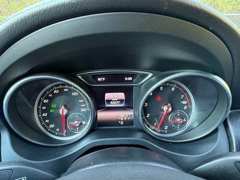 Used 2018 Mercedes-Benz GLA 250 4MATIC image 14