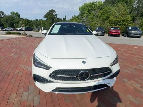 Used 2025 Mercedes-Benz CLE 450 4MATIC Coupe w/ Driver Assistance Package image 5