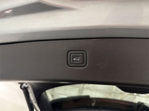 Certified 2023 Chevrolet Blazer RS w/ Driver Confidence II Package image 17