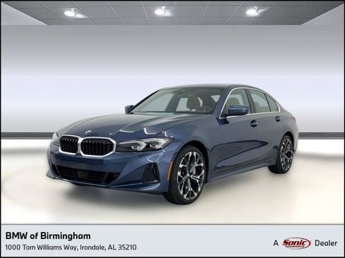 Certified 2025 BMW 330i Sedan RWD image 1