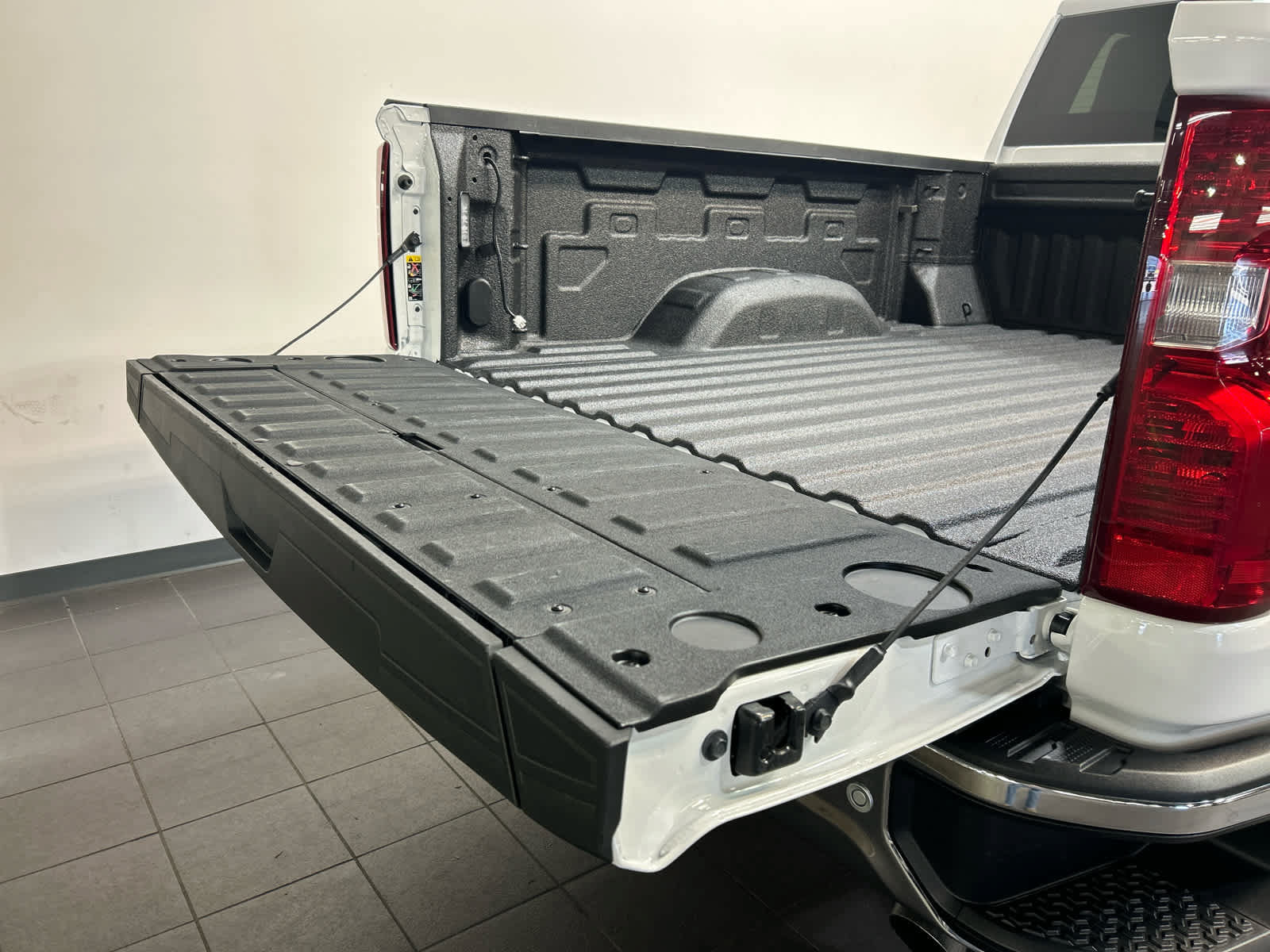 Used 2026 Chevrolet Silverado 2500 LT w/ All Star Edition AWD/4WD image 18