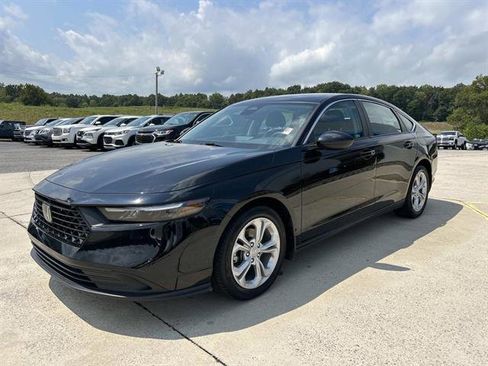 Used 2024 Honda Accord LX image 8