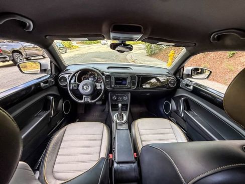 Used 2016 Volkswagen Beetle 1.8T Dune FWD image 8