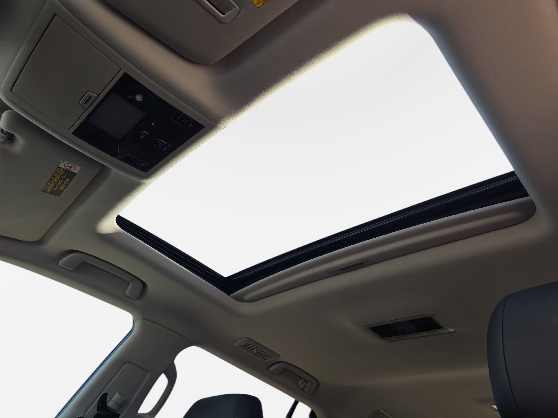 Used 2019 Lexus LX 570 4WD w/ Luxury Package image 29