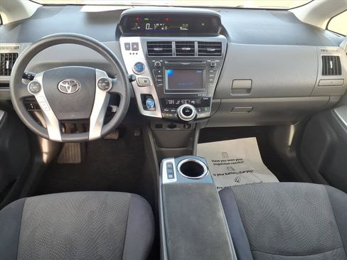 Used 2012 Toyota Prius V Five image 15