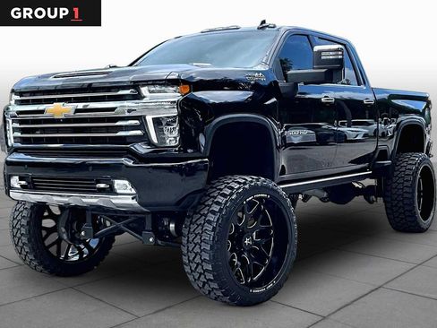 Used 2022 Chevrolet Silverado 2500 High Country AWD/4WD image 1
