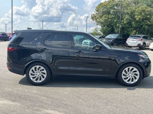 Used 2024 Land Rover Discovery S AWD/4WD image 14