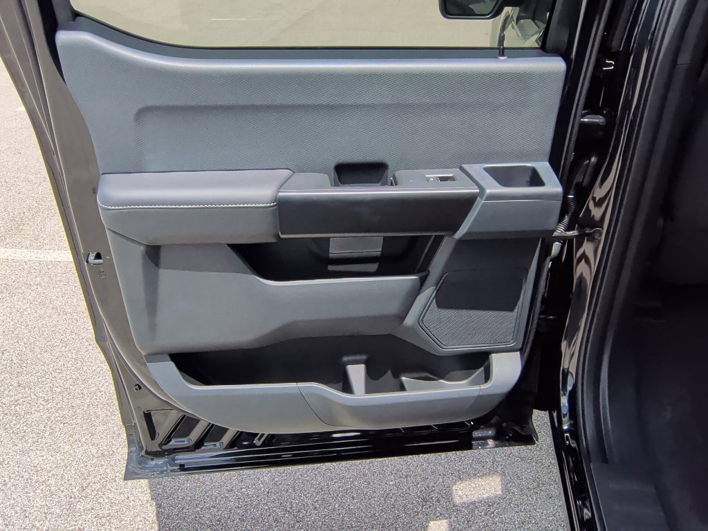 New 2026 Ford F150 STX w/ Equipment Group 200A RWD image 32