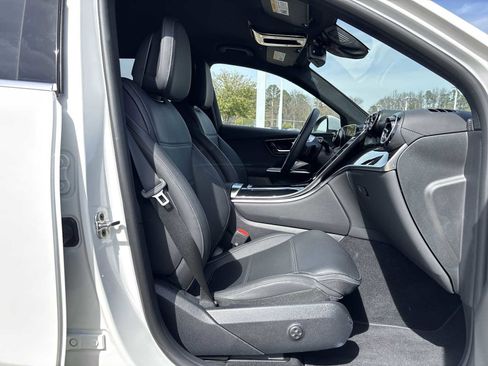 Used 2024 Mercedes-Benz GLC 300 image 19