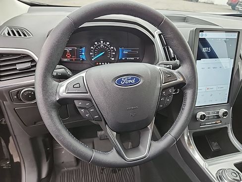Used 2024 Ford Edge Titanium AWD/4WD image 15