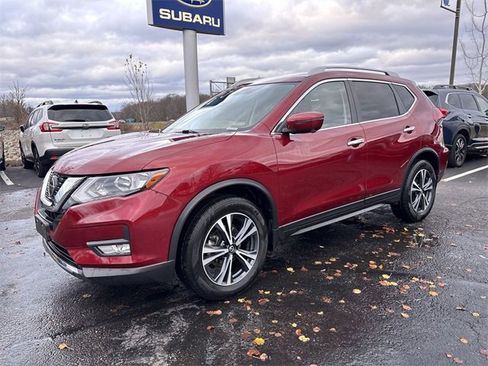 Used 2020 Nissan Rogue SV w/ Sun & Sound Touring Package image 6