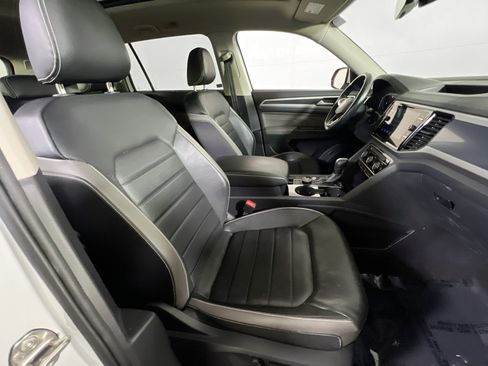 Used 2023 Volkswagen Atlas SEL Premium image 29