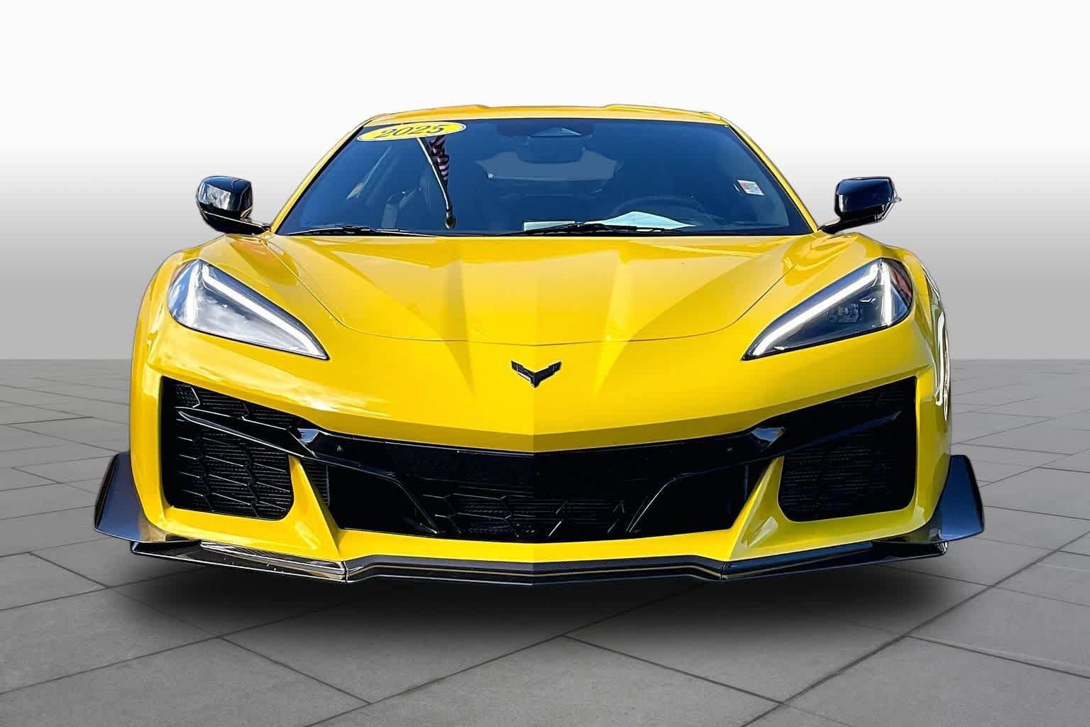 Used 2025 Chevrolet Corvette Z06 w/ Battery Protection Package RWD image 4