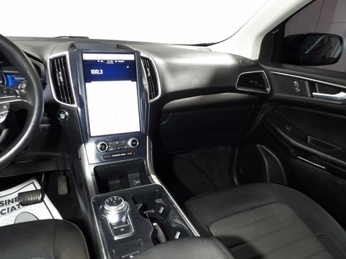 Used 2022 Ford Edge SE AWD/4WD image 12