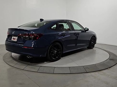 Used 2025 Honda Civic Sport image 5