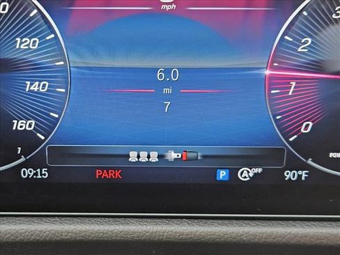 Used 2025 Mercedes-Benz GLA 250 image 10