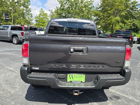 Used 2021 Toyota Tacoma TRD Off-Road image 26