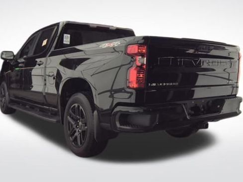 Used 2023 Chevrolet Silverado 1500 Custom image 7