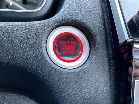 Used 2018 Honda CR-V Touring image 29