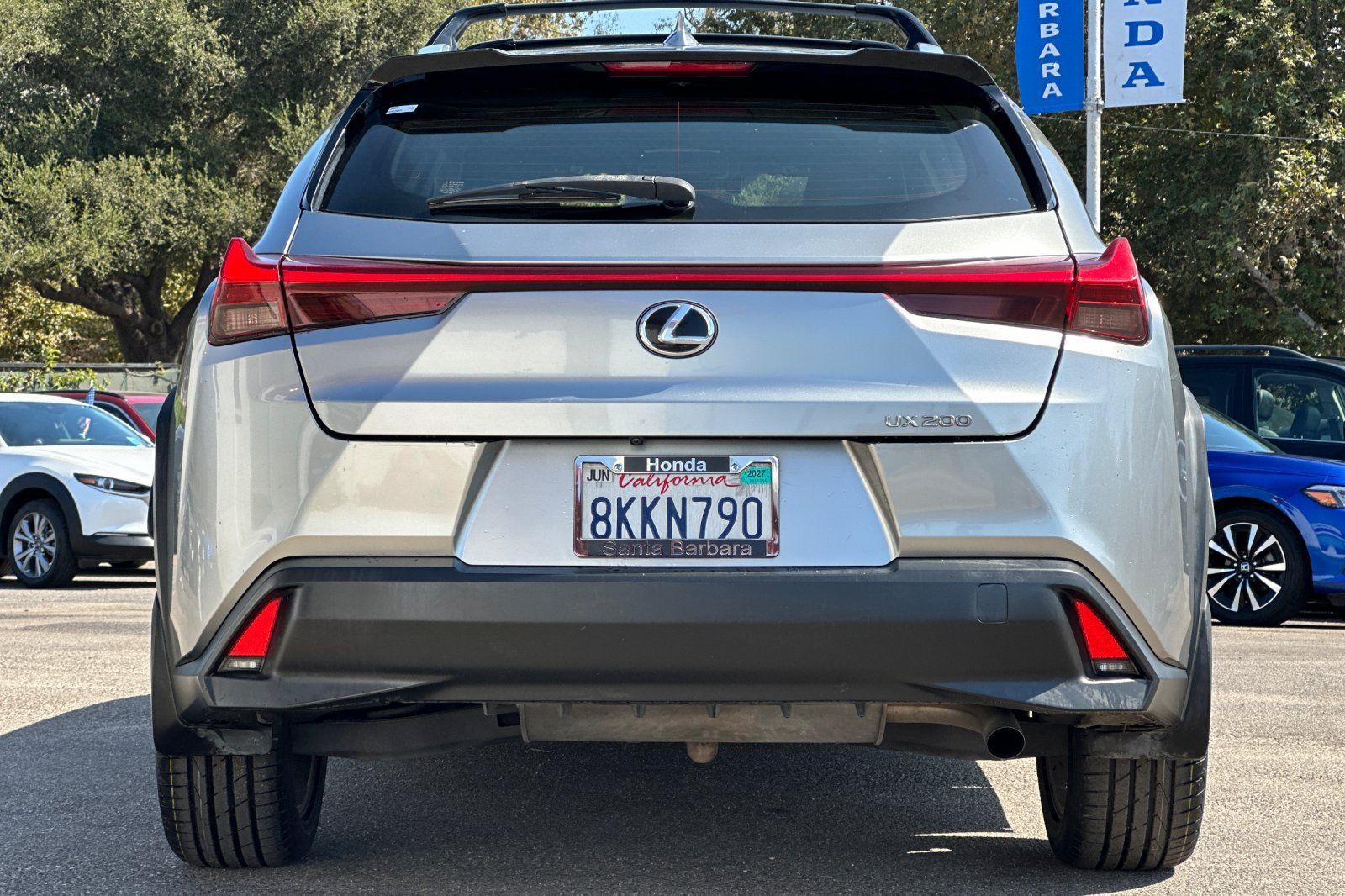 Used 2019 Lexus UX 200 w/ Premium Package FWD image 5