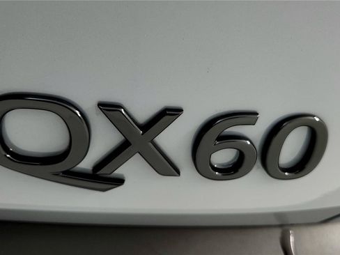 Used 2025 INFINITI QX60 Luxe w/ Black Edition image 26