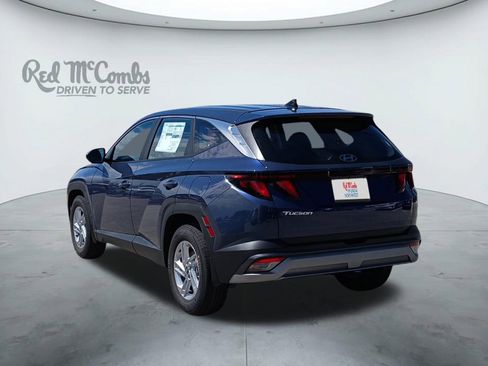 New 2025 Hyundai Tucson SE image 3