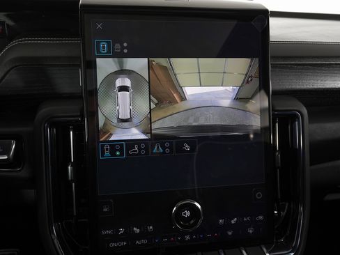 Used 2026 GMC Yukon XL AT4 Ultimate image 28