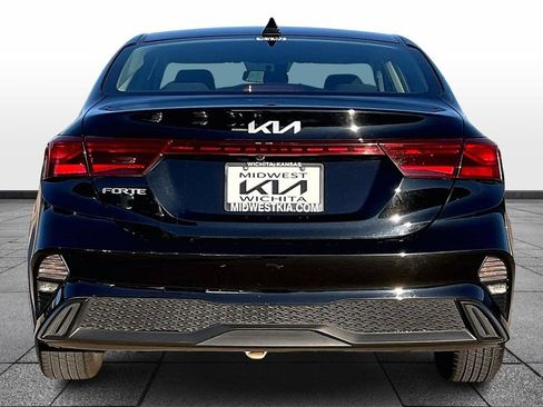Certified 2023 Kia Forte LXS image 4